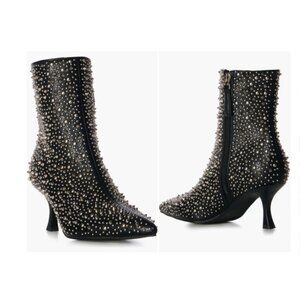 Azalea Wang Ridley Black Studded Ankle Boots Women's 8 Pointed Toe NIB Classic
